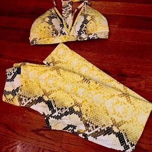 Lici fit snake print leggings set